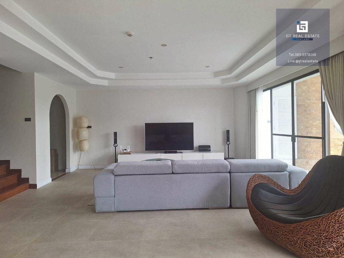 คอนโด Le Raffine Sukhumvit 24 เดินทางสะดวก ใกล้รถไฟฟ้าบีทีเอส มีรถรับส่ง เฟอร์นิเจอร์ครบ พร้อมอยู่!