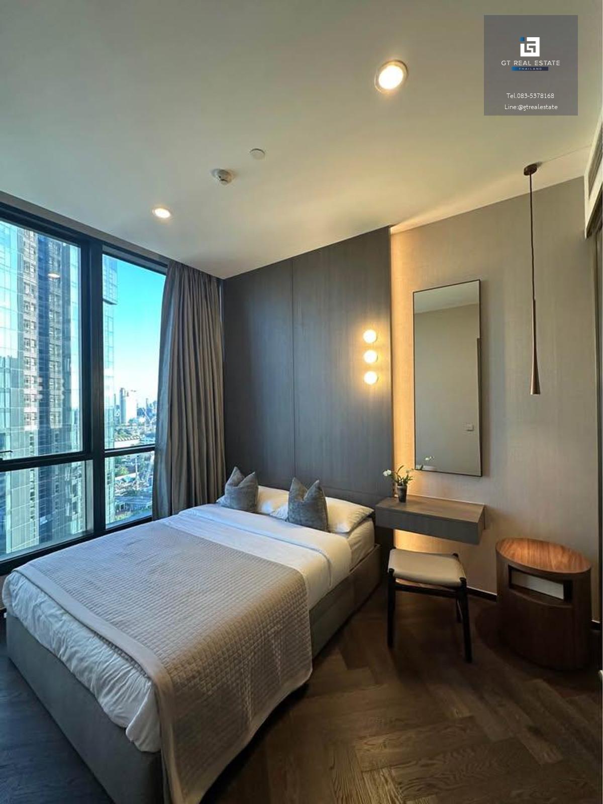 คอนโด The Esse Asoke เดินทางสะดวก ใกล้รถไฟฟ้าบีทีเอส มีรถรับส่ง ห้องสวย เฟอร์นิเจอร์ครบ พร้อมอยู่!!