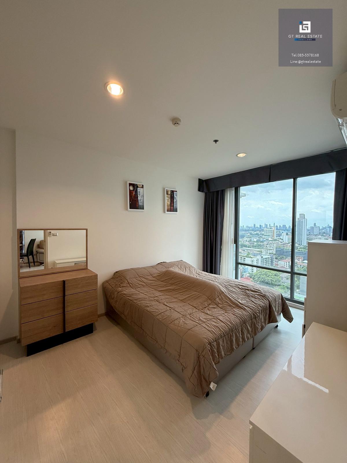 คอนโด Rhythm Sukhumvit 42 เดินทางสะดวก ใกล้รถไฟฟ้าบีทีเอส มีรถรับส่ง ห้องสวย เฟอร์นิเจอร์ครบ พร้อมอยู่!