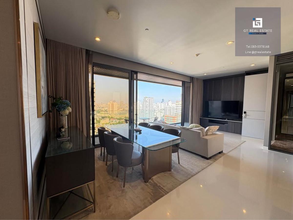 คอนโด Vittorio Sukhumvit 39 เดินทางสะดวก ใกล้รถไฟฟ้าบีทีเอส มีรถรับส่ง ห้องสวย เฟอร์นิเจอร์ครบ พร้อมเข้าอยู่ทันที!!