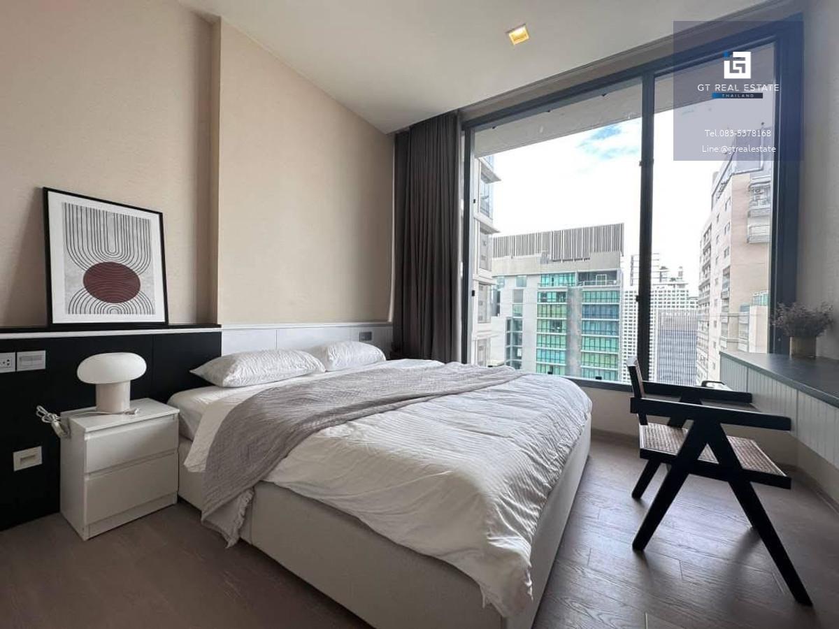 คอนโด The Esse Asoke เดินทางสะดวก ใกล้รถไฟฟ้าบีทีเอส มีรถรับส่ง ห้องสวย เฟอร์นิเจอร์ครบ พร้อมขาย!!