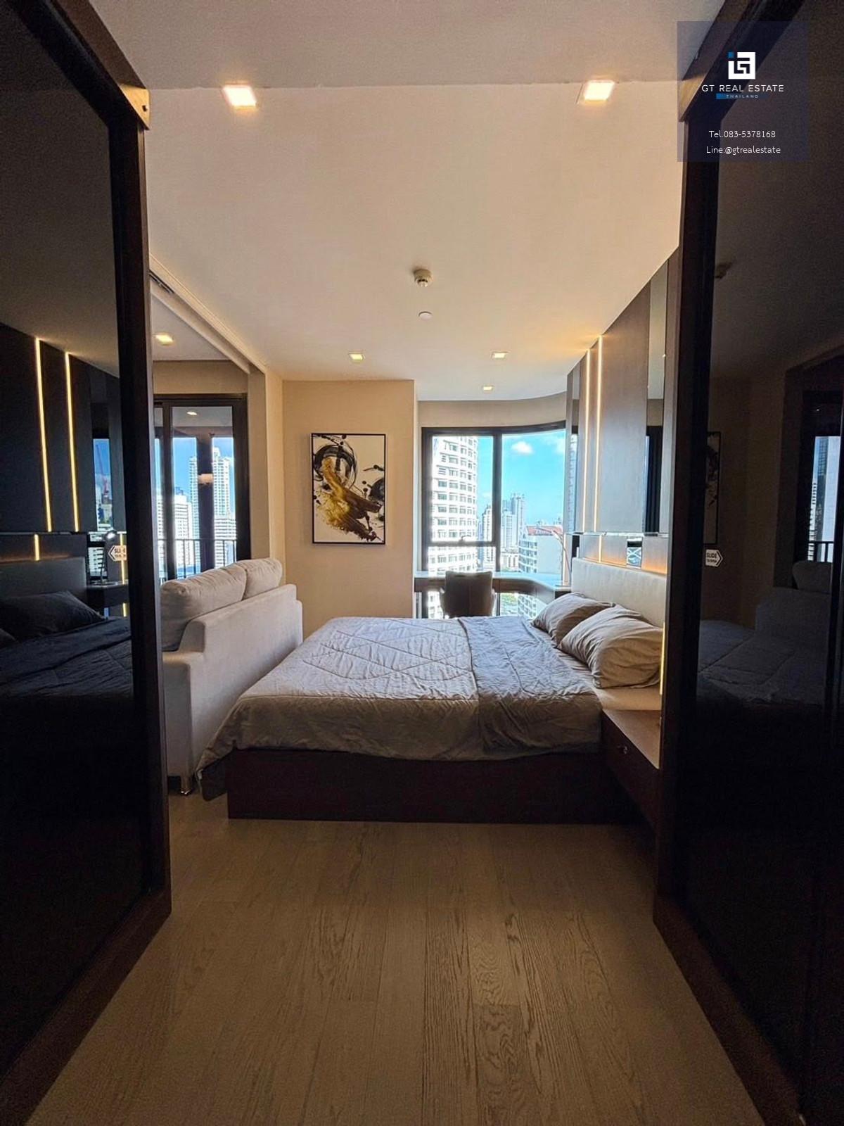 คอนโด Ashton Asoke เดินทางสะดวก ใกล้รถไฟฟ้าบีทีเอส มีรถรับส่ง ห้องสวย เฟอร์นิเจอร์ครบ พร้อมอยู่!!