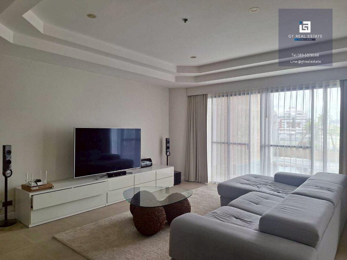 คอนโด Le Raffine Sukhumvit 24 เดินทางสะดวก ใกล้รถไฟฟ้าบีทีเอส มีรถรับส่ง เฟอร์นิเจอร์ครบ พร้อมอยู่!