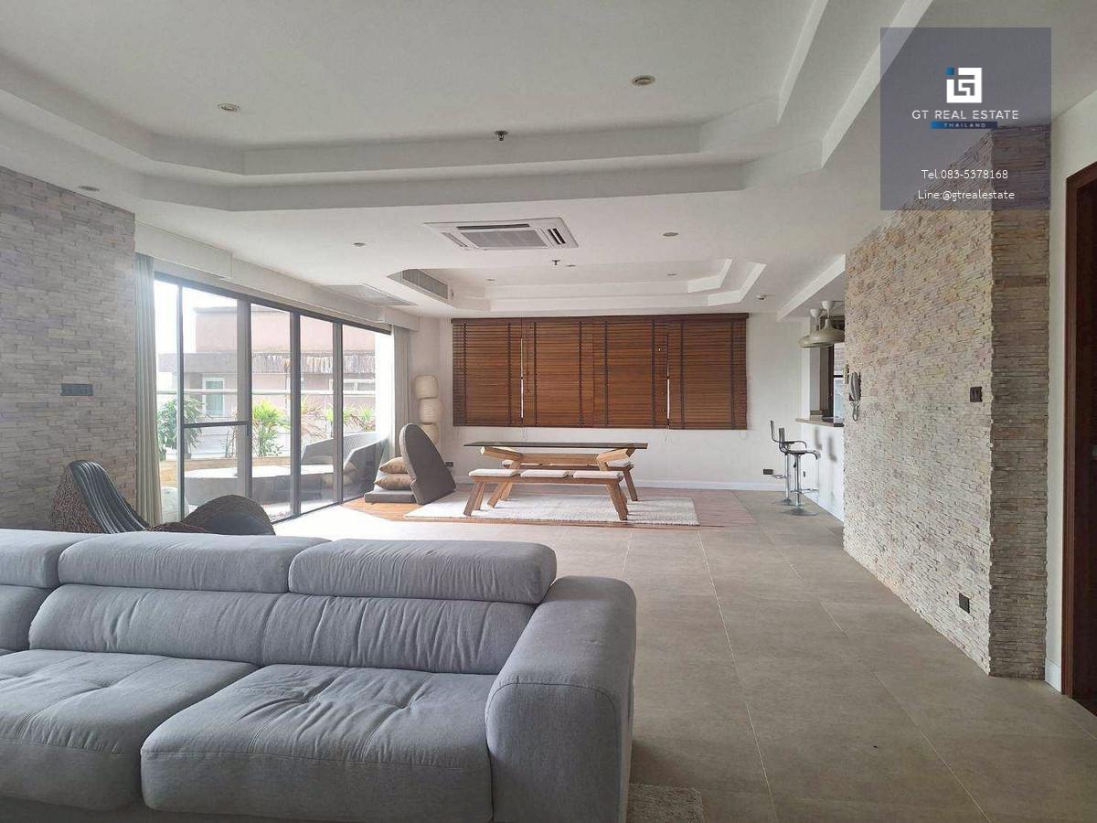 คอนโด Le Raffine Sukhumvit 24 เดินทางสะดวก ใกล้รถไฟฟ้าบีทีเอส มีรถรับส่ง เฟอร์นิเจอร์ครบ พร้อมอยู่!