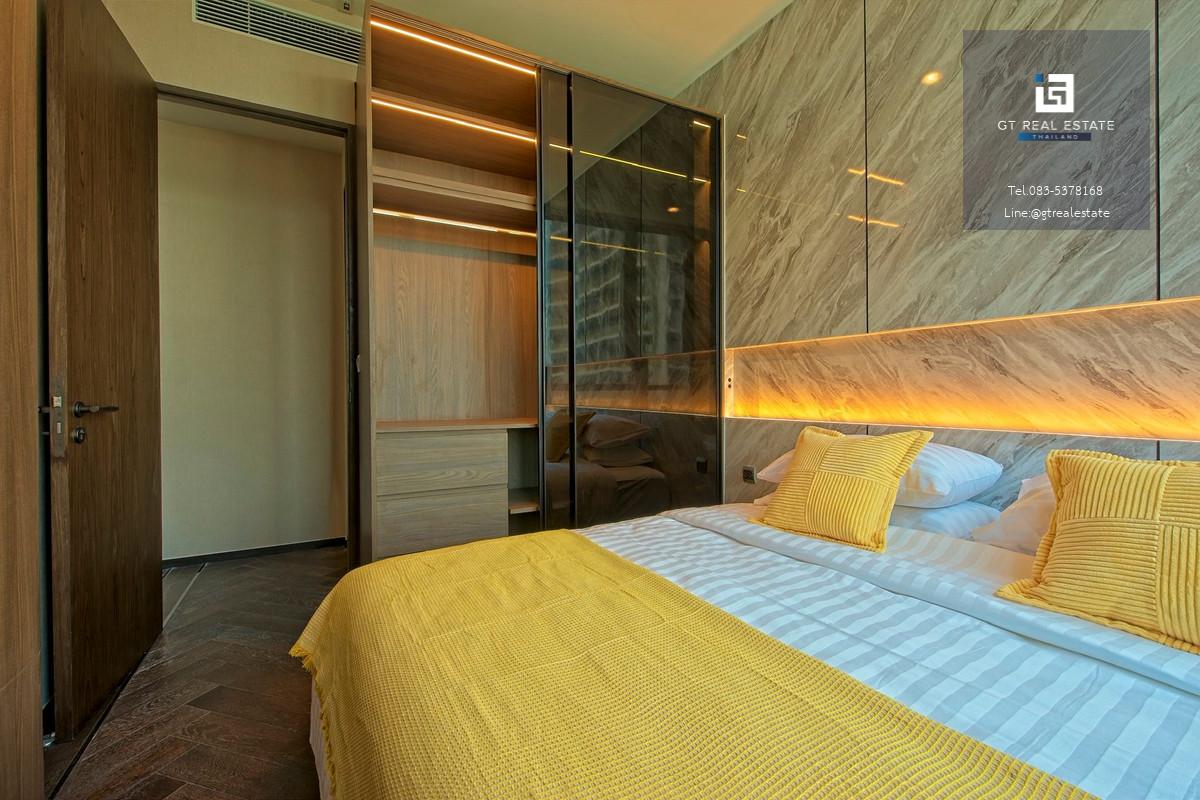 คอนโด The ESSE Sukhumvit 36 เดินทางสะดวก ใกล้รถไฟฟ้าบีทีเอส มีรถรับส่ง ห้องสวย เฟอร์นิเจอร์ครบ พร้อมอยู่!