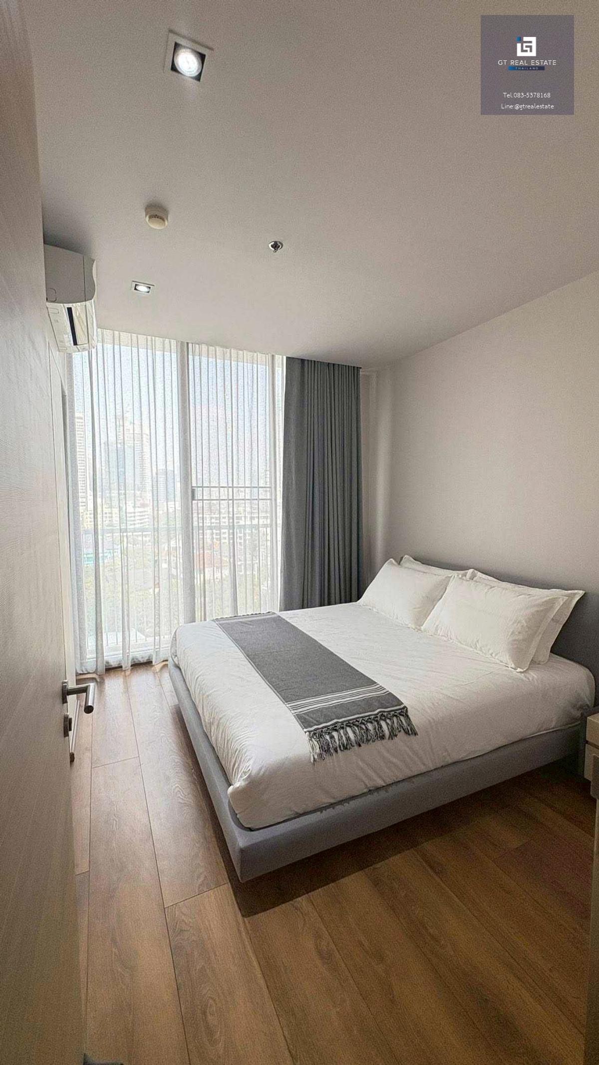 คอนโด Park 24 เดินทางสะดวก ใกล้รถไฟฟ้าบีทีเอส มีรถรับส่ง ห้องสวย เฟอร์นิเจอร์ครบ พร้อมอยู่!!