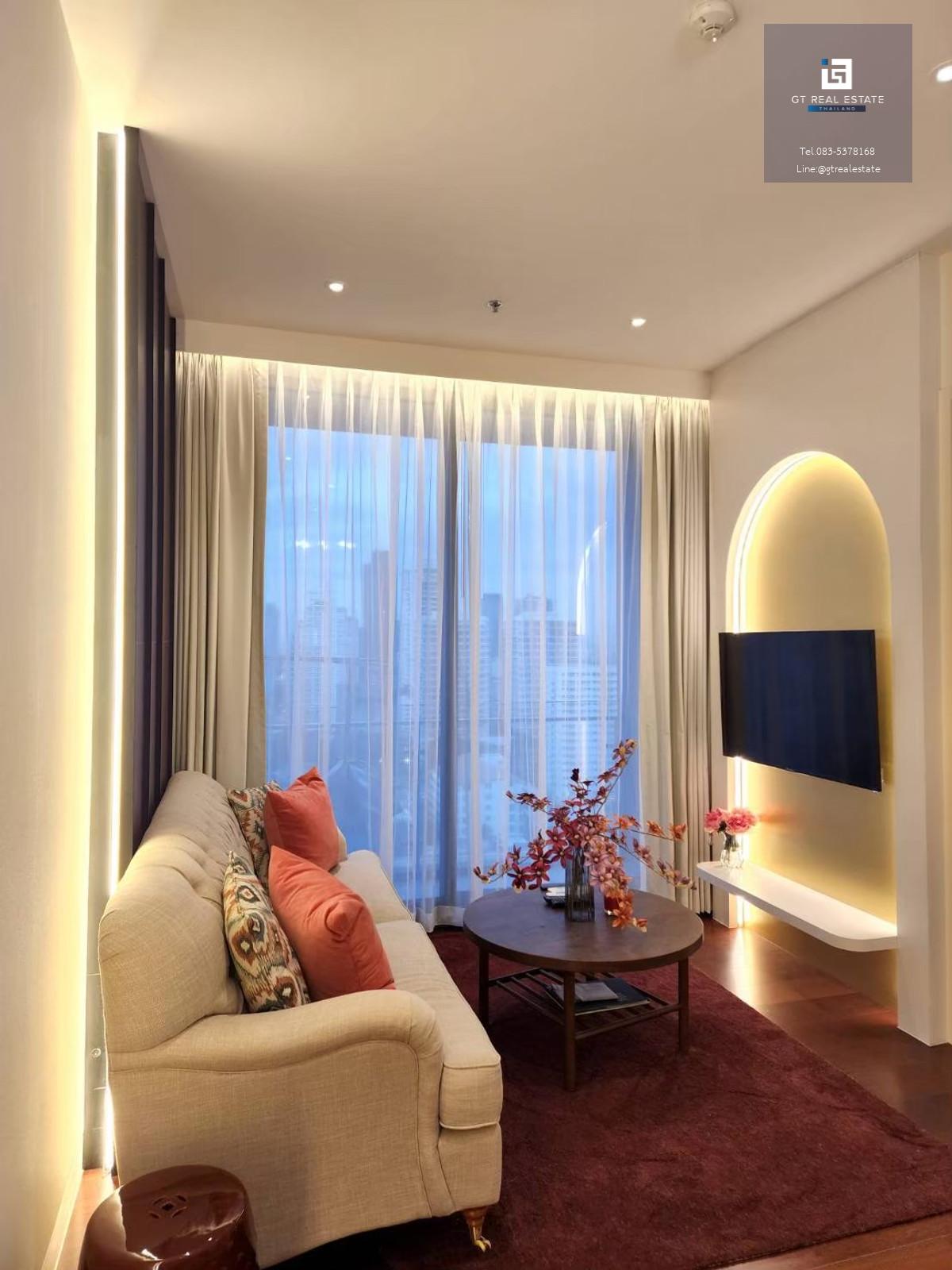 คอนโดหรูที่ Khun By Yoo เดินทางสะดวก ใกล้รถไฟฟ้าบีทีเอส มีรถรับส่ง ห้องแต่งสวย เฟอร์นิเจอร์ครบ พร้อมเข้าอยู่!!