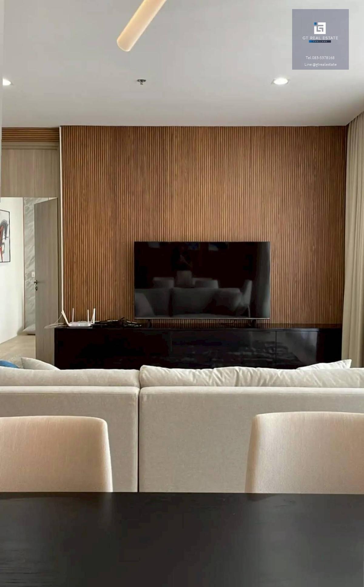 คอนโด Noble Ploenchit เดินทางสะดวก ติดรถไฟฟ้าบีทีเอส มีรถรับส่ง ห้องสวย เฟอร์นิเจอร์ครบ พร้อมอยู่!!